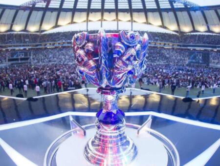 ucal ：今天的比赛对帮助有什么？需要回去看比赛录像。